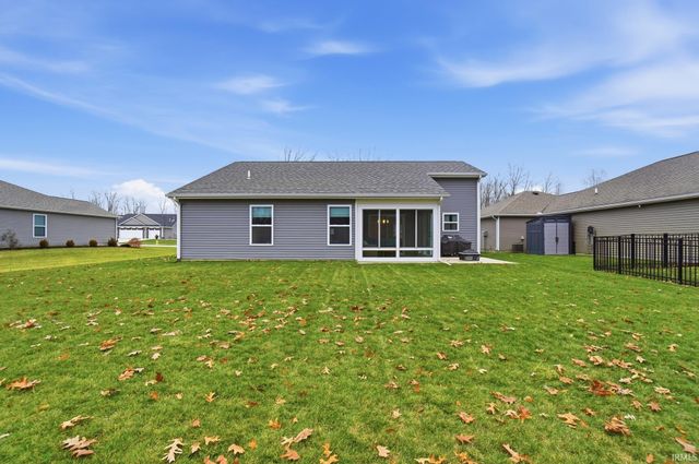 2215 Caeser Trail, Fort Wayne, IN 46818