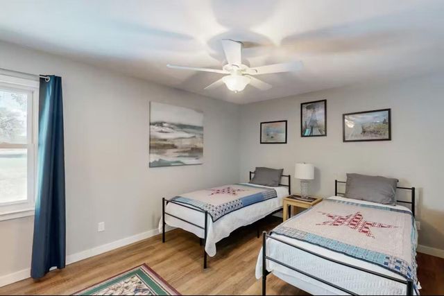 2102 Belaire DR, Granite Shoals, TX 78654