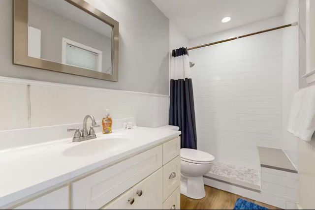 2102 Belaire DR, Granite Shoals, TX 78654