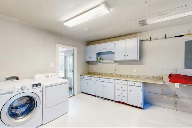 2102 Belaire DR, Granite Shoals, TX 78654