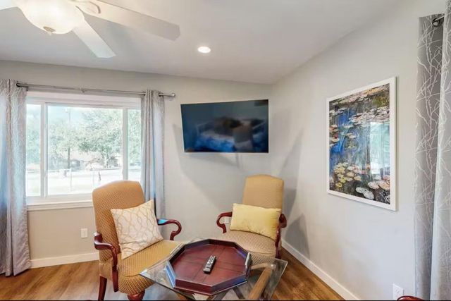 2102 Belaire DR, Granite Shoals, TX 78654