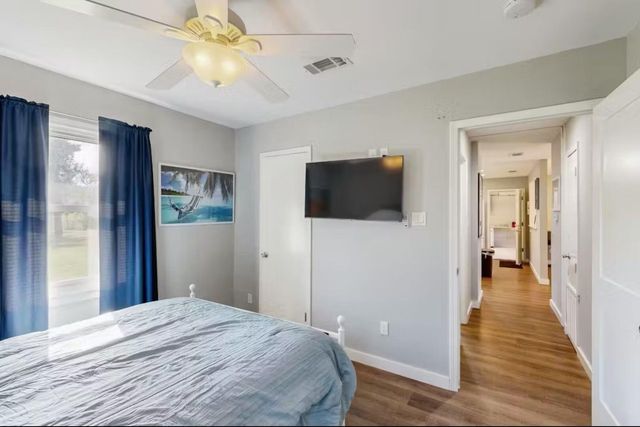 2102 Belaire DR, Granite Shoals, TX 78654