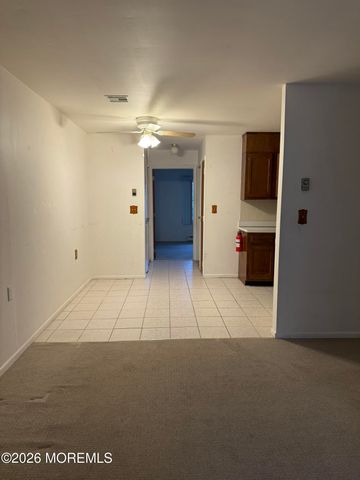 1021 Aberdeen Drive E, Lakewood, NJ 08701