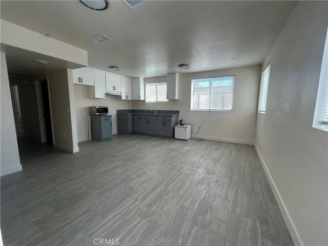 9500 S Spring, Los Angeles, CA 90003