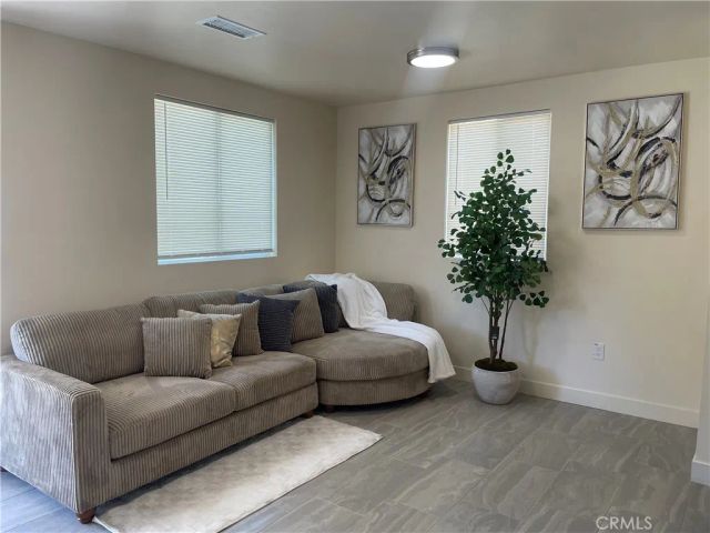 9500 S Spring, Los Angeles, CA 90003