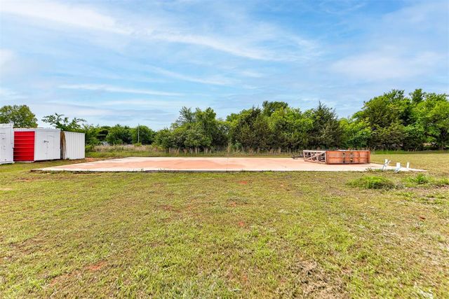 2390 County Road 1262, Blanchard, OK 73010