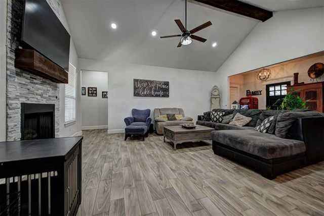 2390 County Road 1262, Blanchard, OK 73010