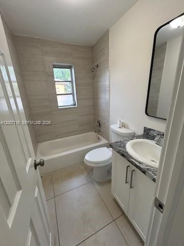 1828 NW 93rd Ter A, Miami, FL 33147