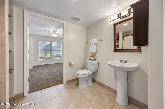 2257 Spring Creek Circle NE, Palm Bay, FL 32905