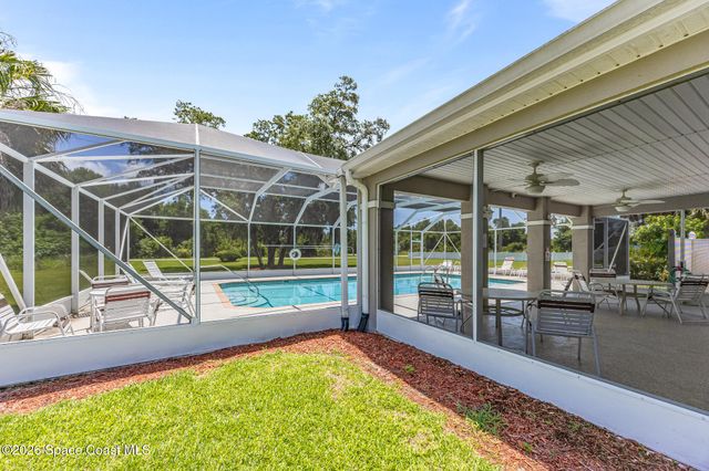 2257 Spring Creek Circle NE, Palm Bay, FL 32905