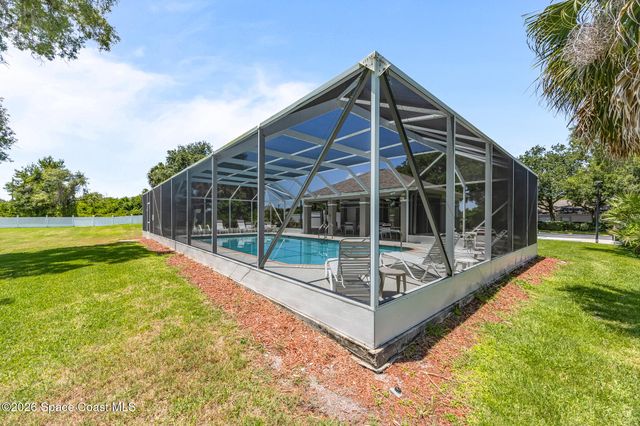 2257 Spring Creek Circle NE, Palm Bay, FL 32905
