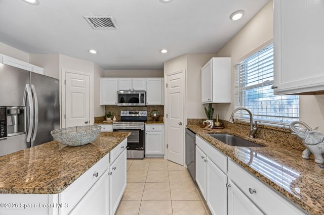 2257 Spring Creek Circle NE, Palm Bay, FL 32905