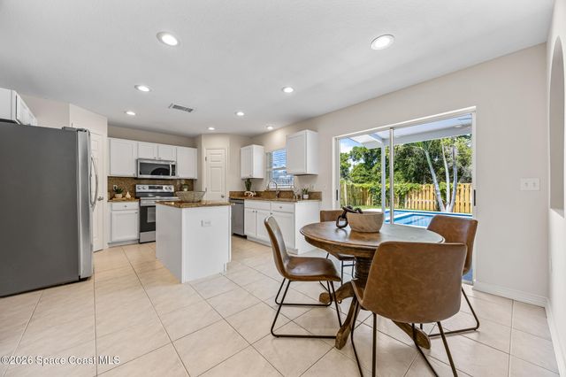 2257 Spring Creek Circle NE, Palm Bay, FL 32905