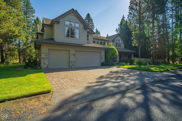 17980 North Course Lane 17, Sunriver, OR 97707