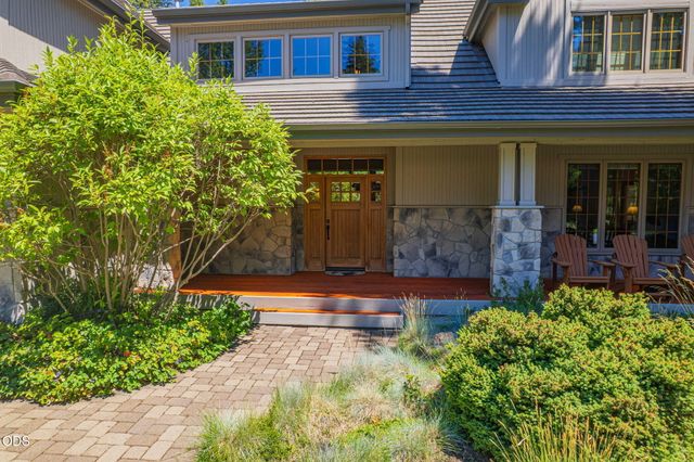 17980 North Course Lane 17, Sunriver, OR 97707