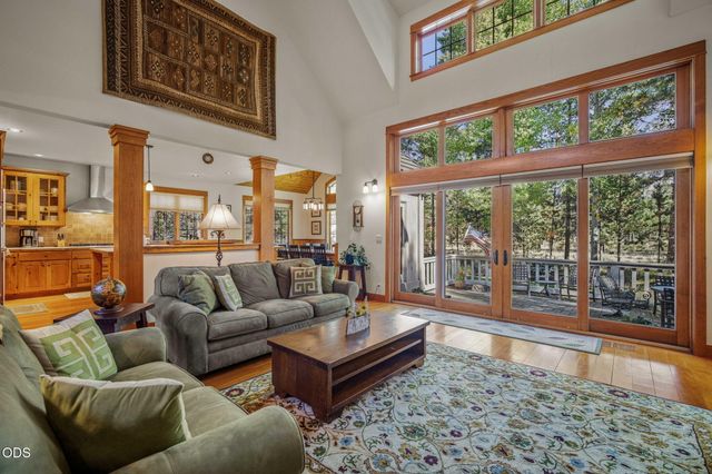 17980 North Course Lane 17, Sunriver, OR 97707
