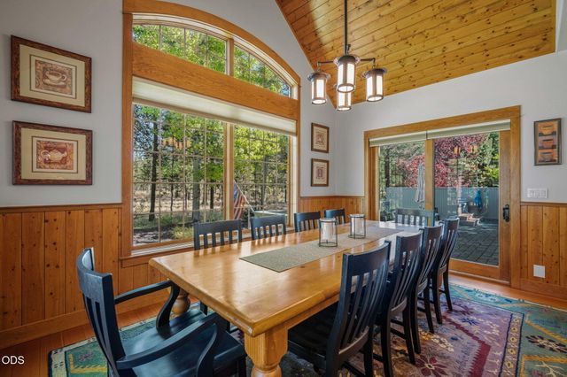 17980 North Course Lane 17, Sunriver, OR 97707
