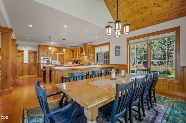 17980 North Course Lane 17, Sunriver, OR 97707