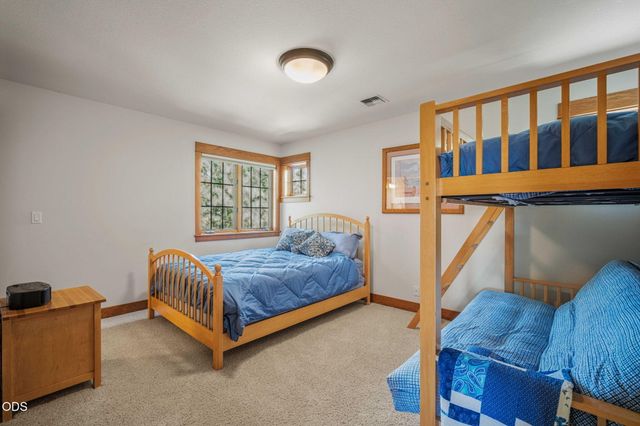 17980 North Course Lane 17, Sunriver, OR 97707
