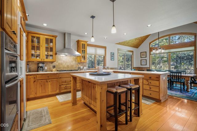 17980 North Course Lane 17, Sunriver, OR 97707