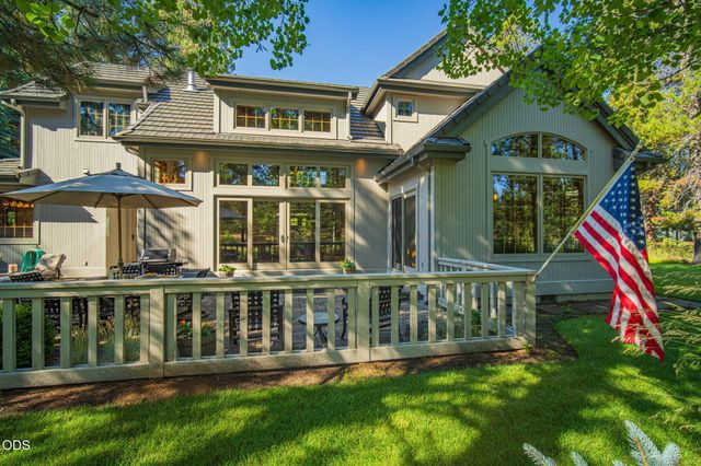 17980 North Course Lane 17, Sunriver, OR 97707