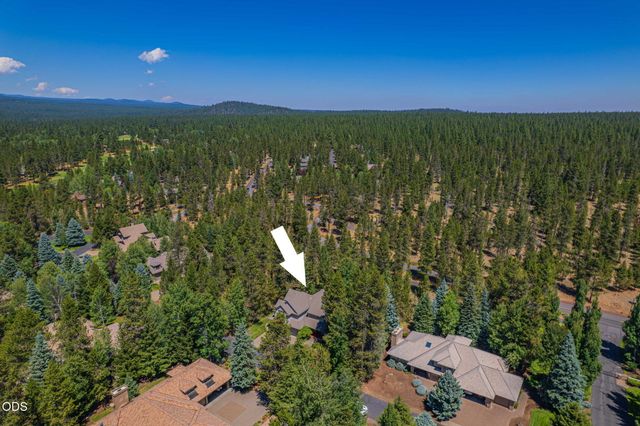 17980 North Course Lane 17, Sunriver, OR 97707