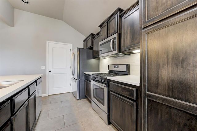 3916 Colefax Lane, Norman, OK 73026