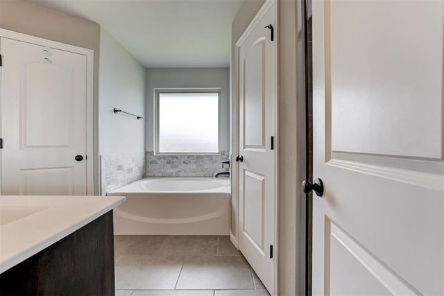 3916 Colefax Lane, Norman, OK 73026