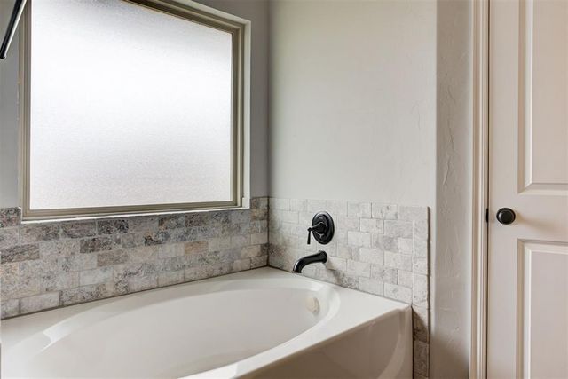 3916 Colefax Lane, Norman, OK 73026