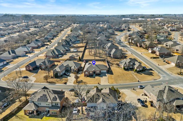 1925 Oakbrook, Sherwood, AR 72120