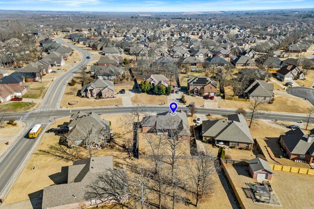 1925 Oakbrook, Sherwood, AR 72120