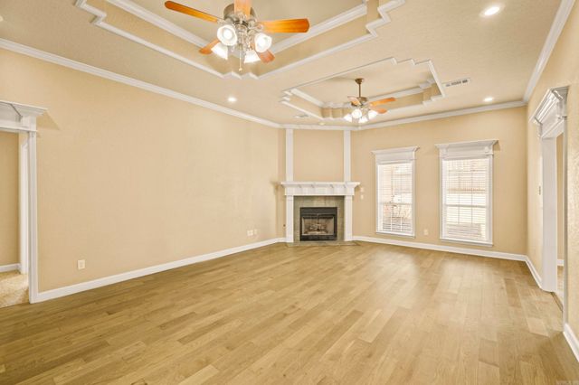 1925 Oakbrook, Sherwood, AR 72120