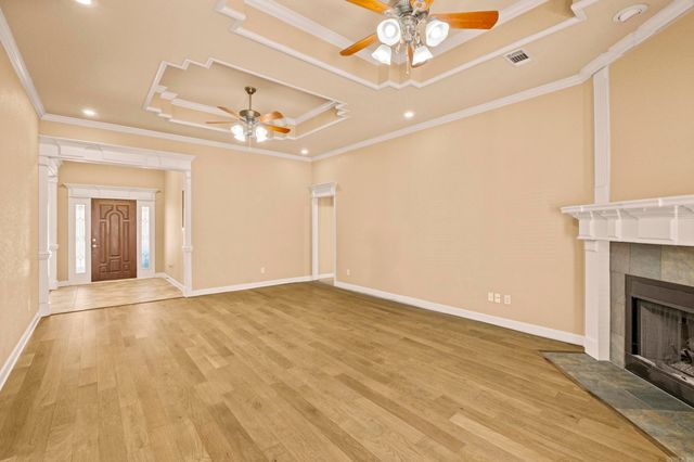 1925 Oakbrook, Sherwood, AR 72120