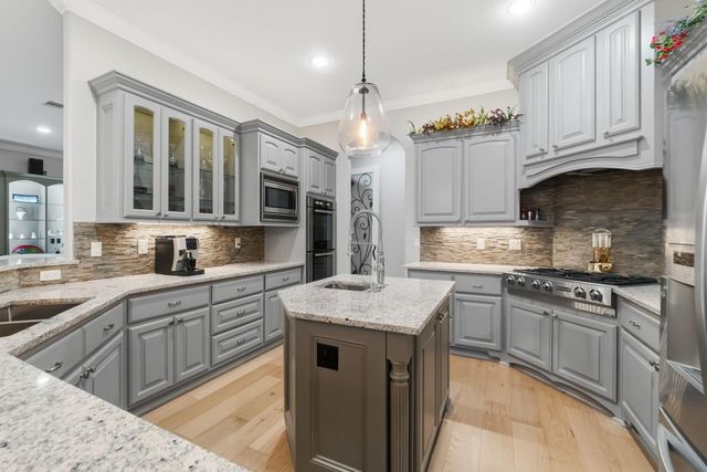 27303 Siandra Creek Lane, Spring, TX 77386