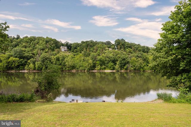 123 BEACH DR, Front Royal, VA 22630