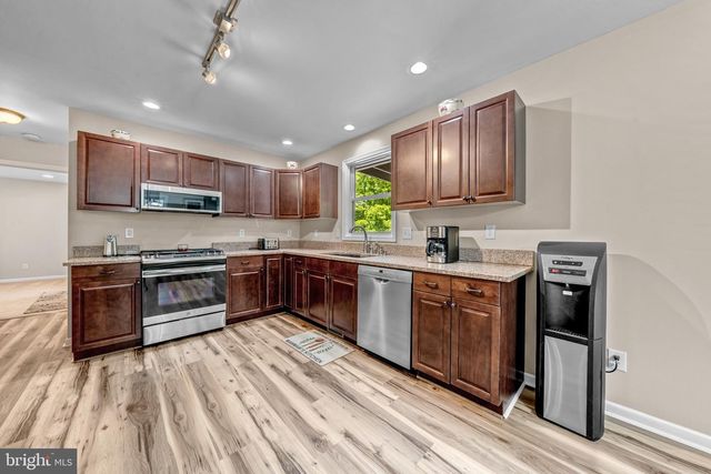 123 BEACH DR, Front Royal, VA 22630