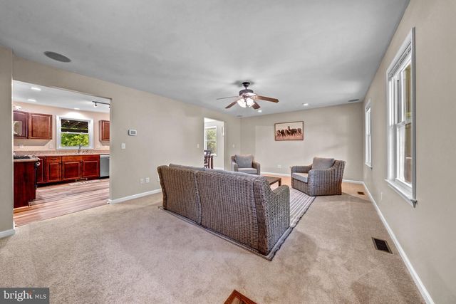 123 BEACH DR, Front Royal, VA 22630