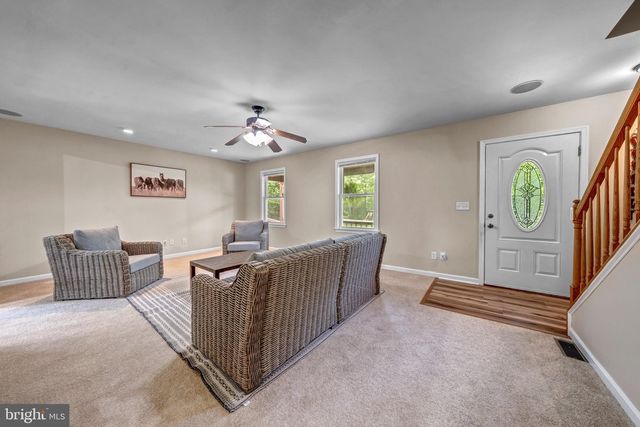 123 BEACH DR, Front Royal, VA 22630