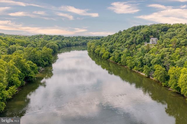123 BEACH DR, Front Royal, VA 22630