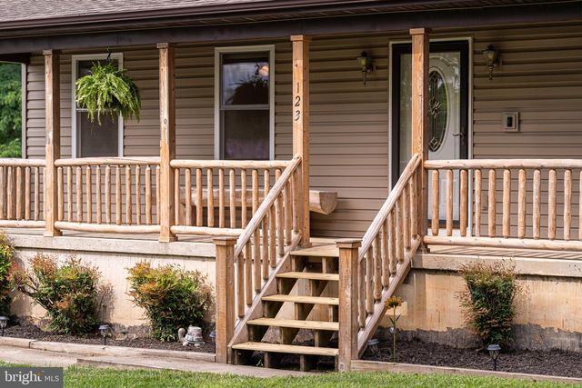 123 BEACH DR, Front Royal, VA 22630