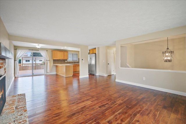 1427 E 35th Ave, Spokane, WA 99203