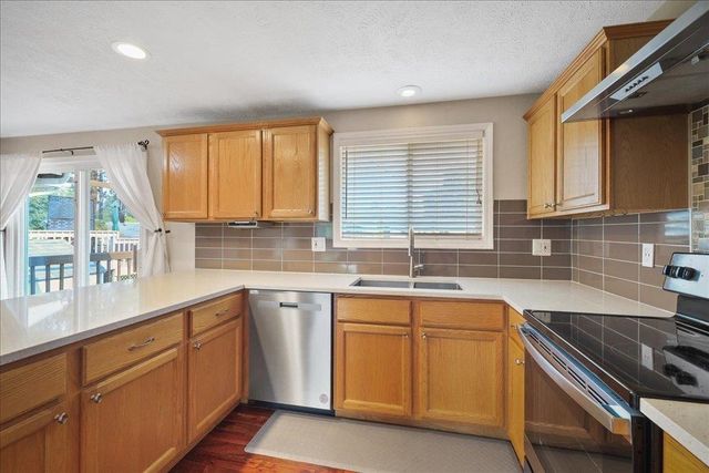 1427 E 35th Ave, Spokane, WA 99203