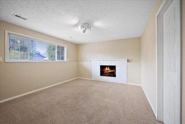 1427 E 35th Ave, Spokane, WA 99203
