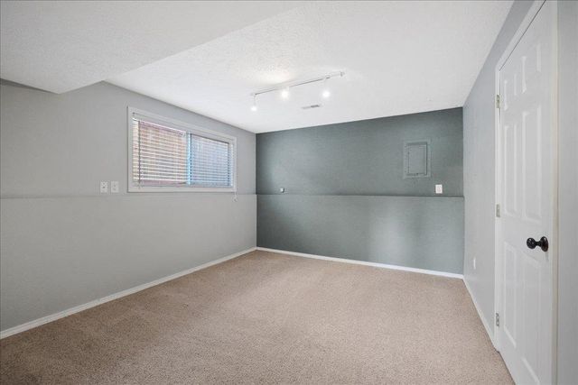 1427 E 35th Ave, Spokane, WA 99203