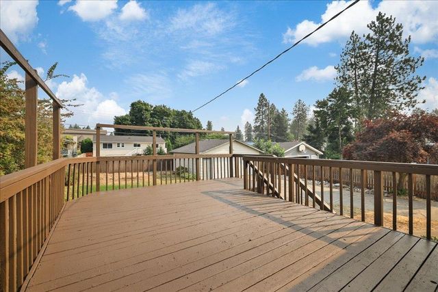 1427 E 35th Ave, Spokane, WA 99203