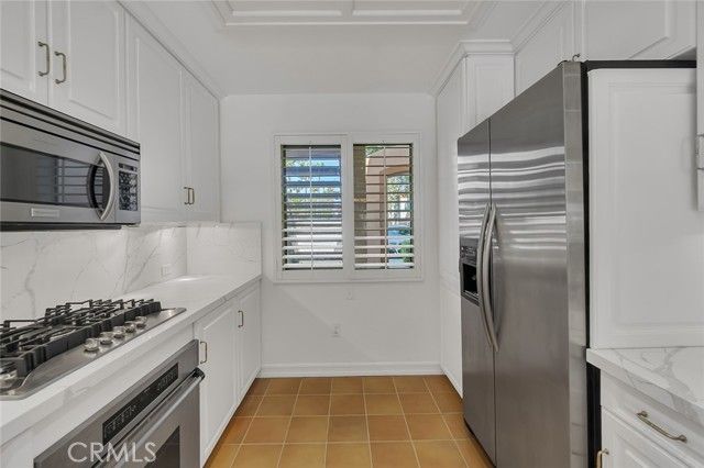 172 Villa Point Drive, Newport Beach, CA 92660