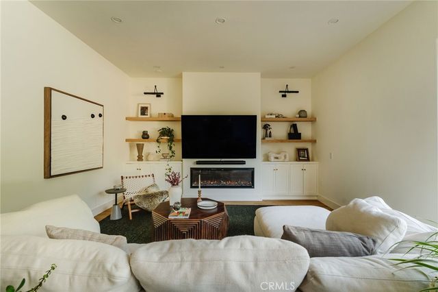 4620 Morse Avenue, Sherman Oaks, CA 91423