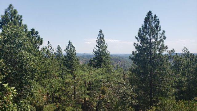 18119 Norlene Way, Grass Valley, CA 95949