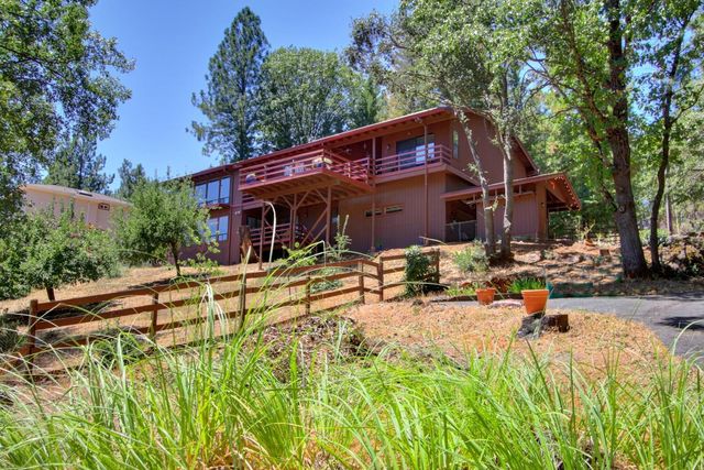 18119 Norlene Way, Grass Valley, CA 95949