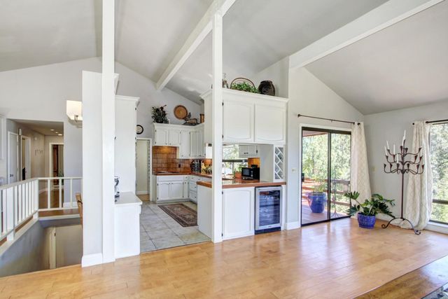 18119 Norlene Way, Grass Valley, CA 95949